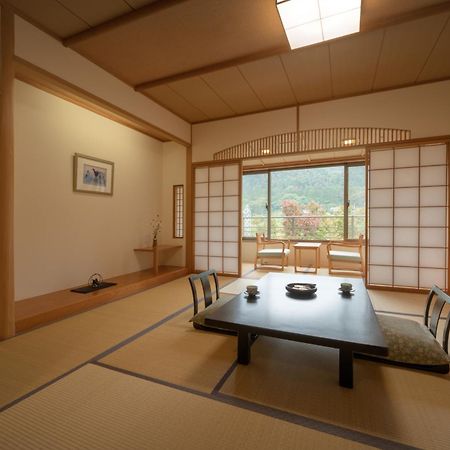 Iizaka Onsen Surikamitei Ohtori Hotel Fukushima  Luaran gambar