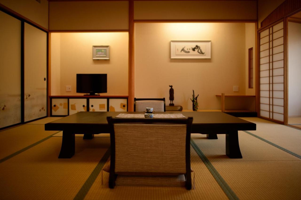 Iizaka Onsen Surikamitei Ohtori Hotel Fukushima  Luaran gambar