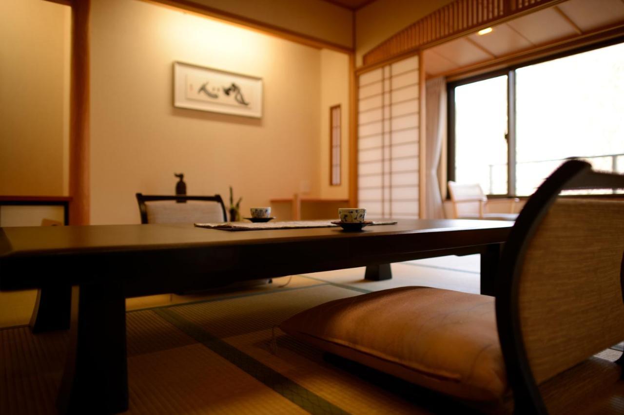 Iizaka Onsen Surikamitei Ohtori Hotel Fukushima  Luaran gambar